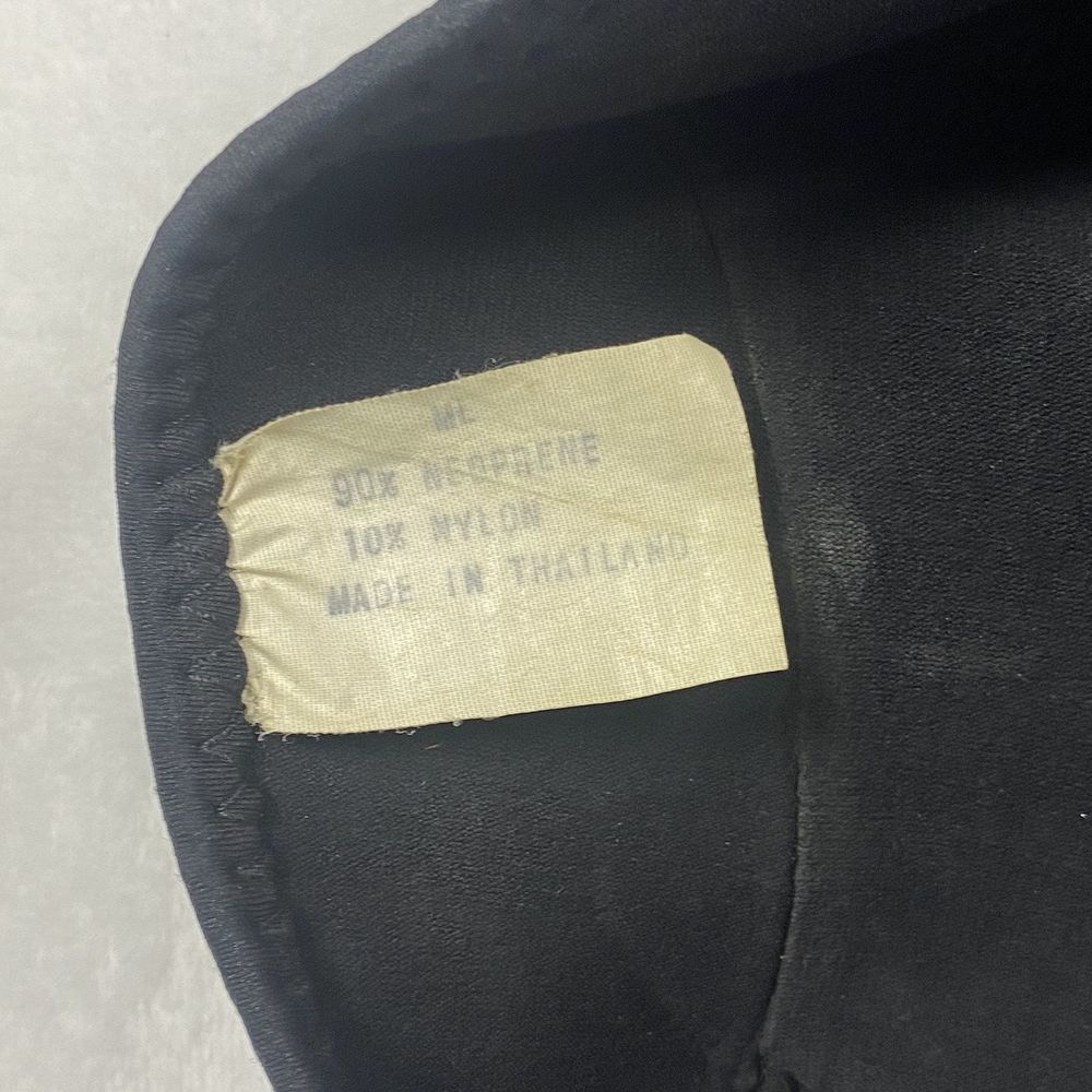 Women's Black Shorty Wetsuit - Picture 6 of 6